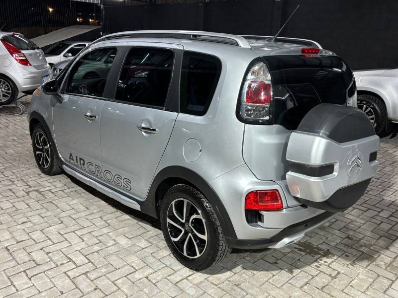 CITROËN - C3 AIRCROSS - 2011/2012 - Prata - R$ 40.900,00