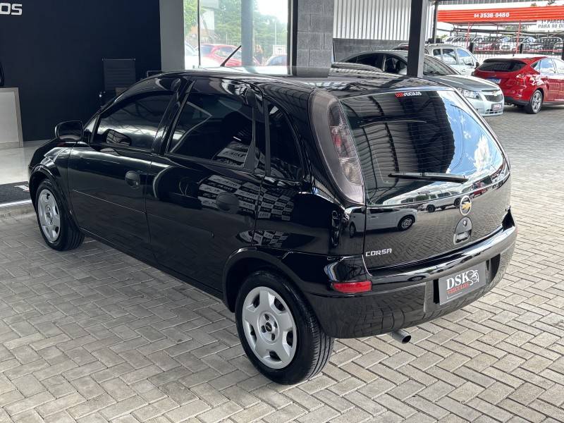 CHEVROLET - CORSA - 2008/2008 - Preta - R$ 24.900,00