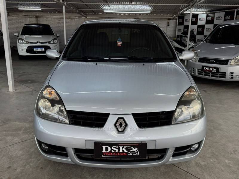 RENAULT - CLIO - 2006/2006 - Prata - R$ 22.900,00