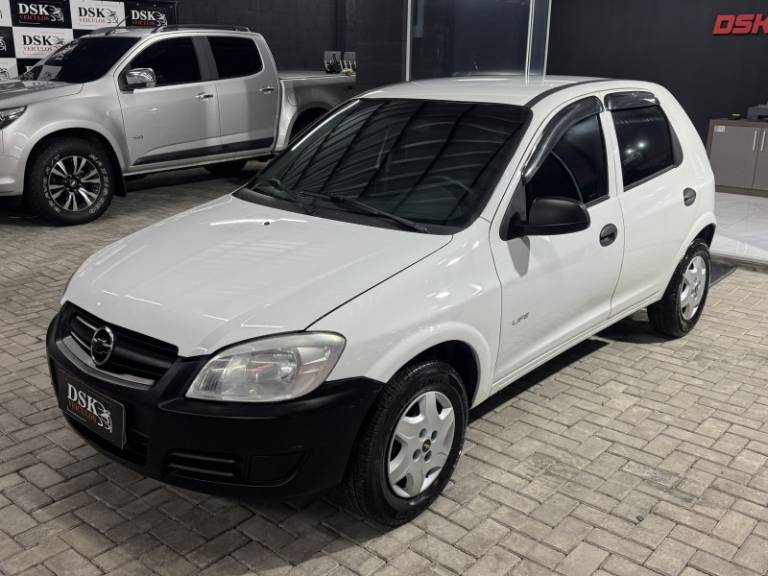 CHEVROLET - CELTA - 2011/2011 - Branca - R$ 22.900,00