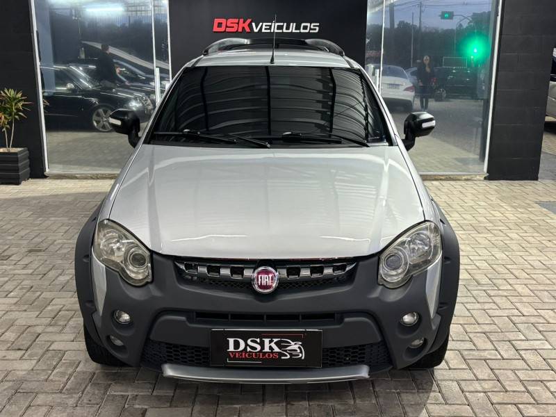 FIAT - PALIO - 2012/2013 - Prata - R$ 44.900,00
