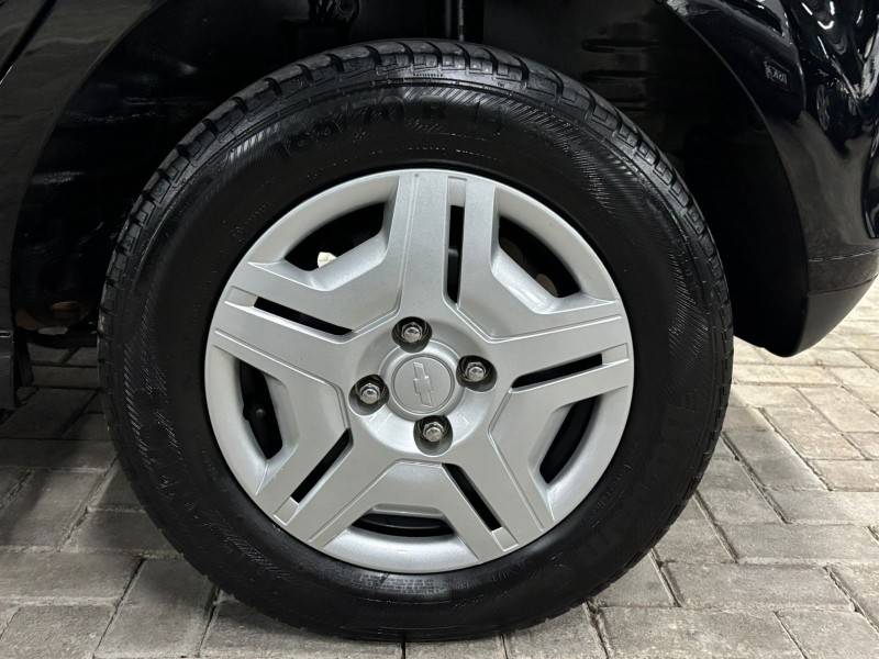 CHEVROLET - ONIX - 2013/2013 - Preta - R$ 42.900,00