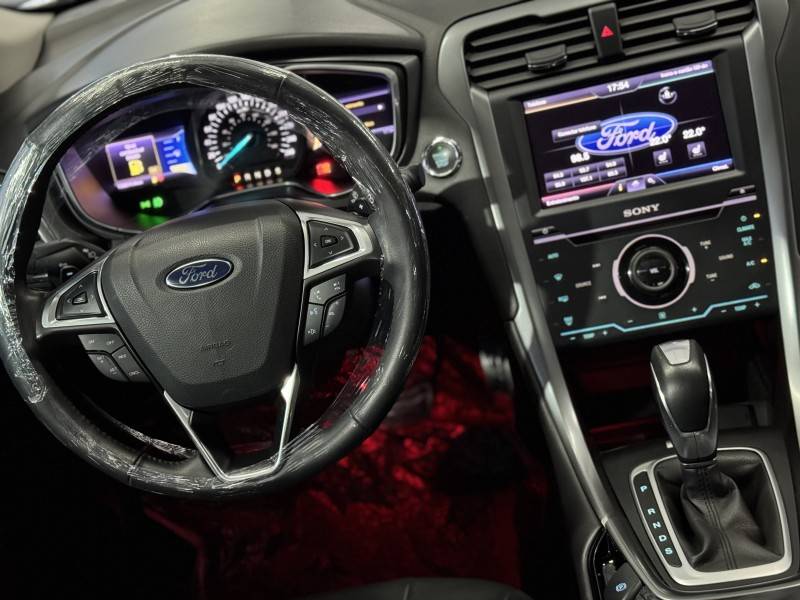 FORD - FUSION - 2013/2013 - Branca - R$ 77.900,00