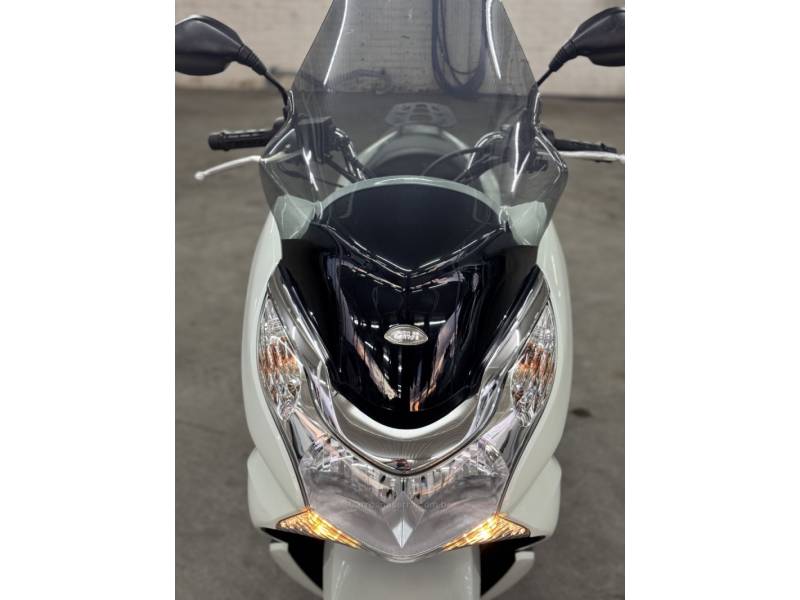 HONDA - PCX - 2015/2015 - Branca - R$ 14.900,00