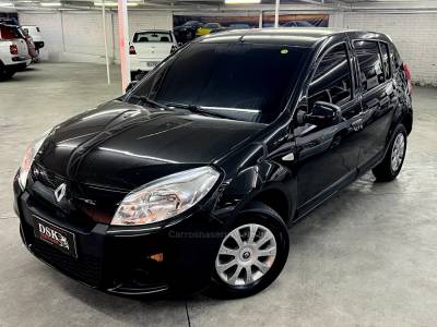 RENAULT - SANDERO - 2012/2012 - Preta - R$ 35.900,00