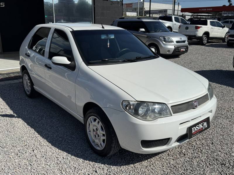 FIAT - PALIO - 2010/2010 - Branca - R$ 30.900,00