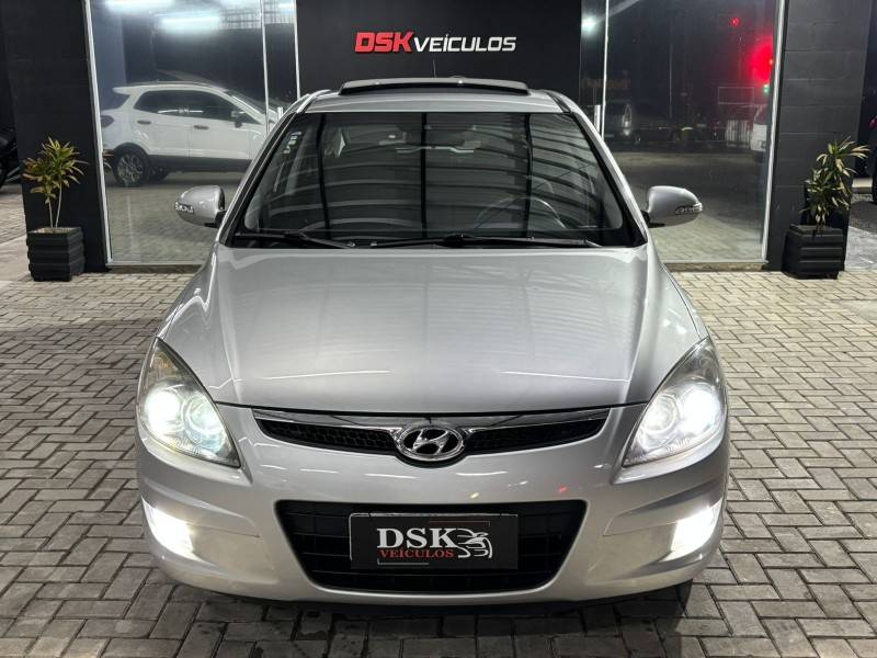 HYUNDAI - I30 - 2011/2012 - Prata - R$ 51.900,00