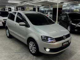 VOLKSWAGEN - FOX - 2010/2010 - Bege - R$ 38.900,00