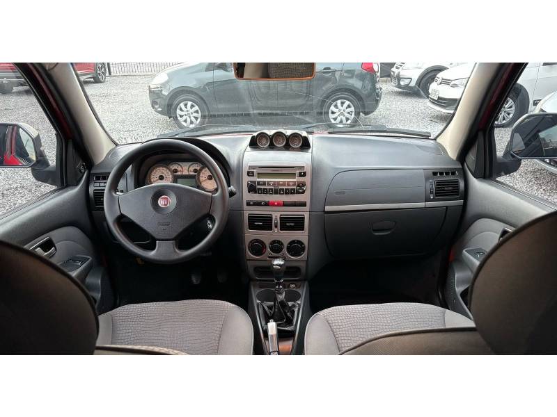 FIAT - STRADA - 2012/2012 - Vermelha - R$ 52.900,00