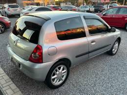 RENAULT - CLIO - 2006/2006 - Prata - R$ 20.900,00