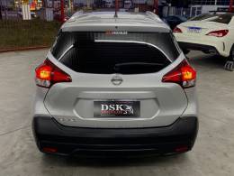 NISSAN - KICKS - 2020/2020 - Prata - R$ 87.900,00