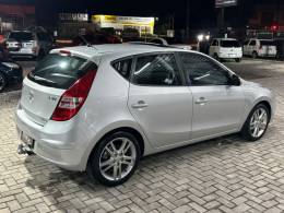 HYUNDAI - I30 - 2011/2012 - Prata - R$ 51.900,00
