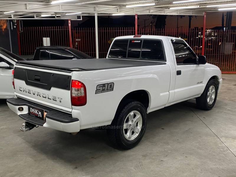 CHEVROLET - S10 - 2010/2011 - Branca - R$ 75.900,00