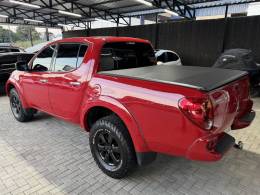 MITSUBISHI - L200 TRITON - 2012/2012 - Vermelha - R$ 109.900,00