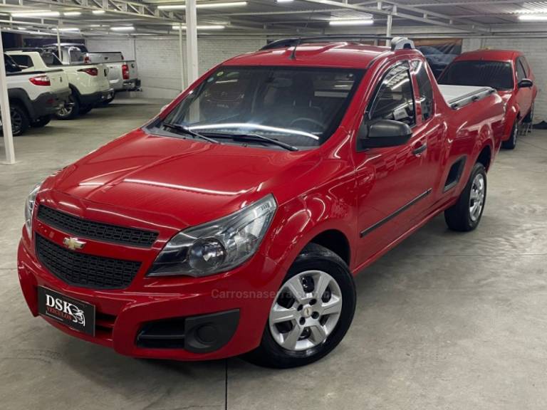 CHEVROLET - MONTANA - 2013/2013 - Vermelha - R$ 41.900,00