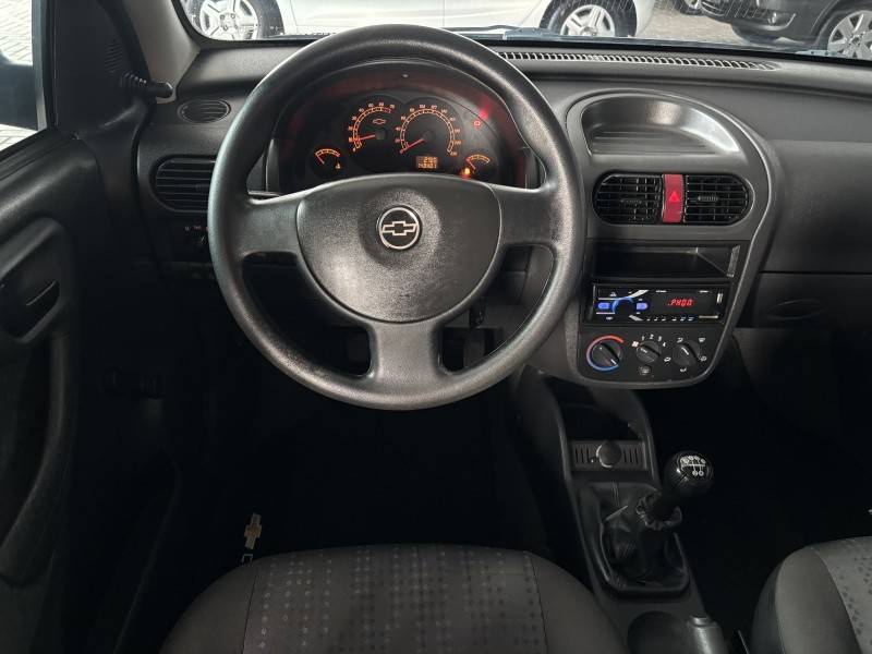 CHEVROLET - CORSA - 2008/2008 - Preta - R$ 24.900,00