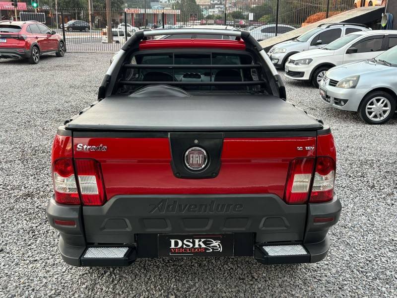 FIAT - STRADA - 2012/2012 - Vermelha - R$ 52.900,00
