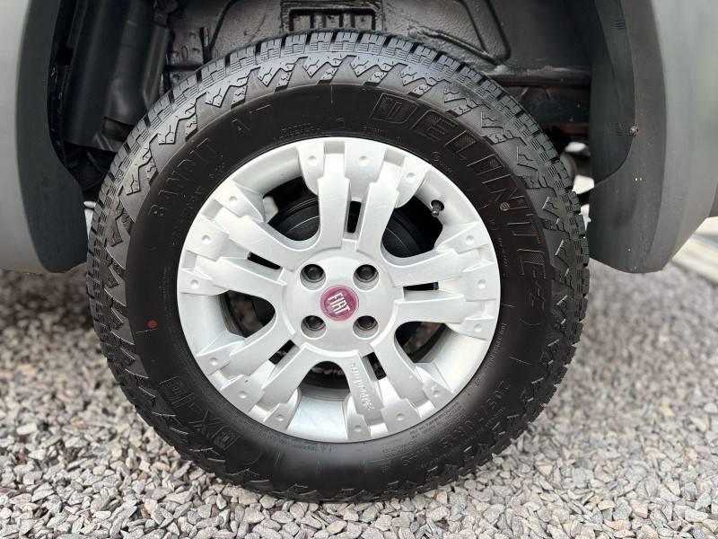 FIAT - STRADA - 2012/2012 - Vermelha - R$ 52.900,00