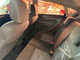 FORD - FIESTA - 2014/2015 - Vermelha - R$ 43.900,00