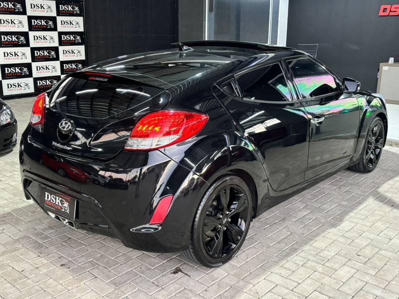 HYUNDAI - VELOSTER - 2012/2012 - Preta - R$ 58.900,00