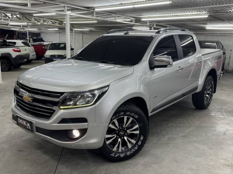 CHEVROLET - S10 - 2017/2018 - Prata - R$ 159.900,00