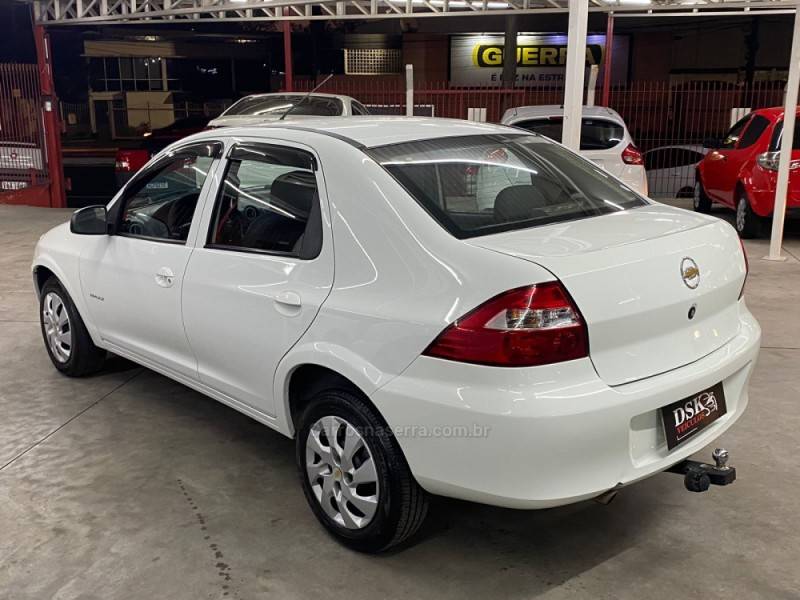 CHEVROLET - PRISMA - 2007/2008 - Branca - R$ 26.900,00