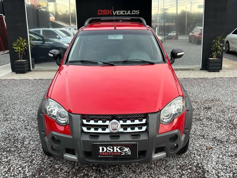 FIAT - STRADA - 2012/2012 - Vermelha - R$ 52.900,00