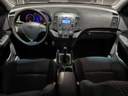 HYUNDAI - I30 - 2010/2010 - Preta - R$ 40.900,00