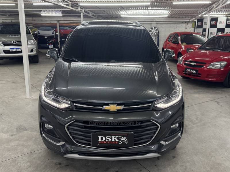 CHEVROLET - TRACKER - 2018/2018 - Cinza - R$ 91.900,00