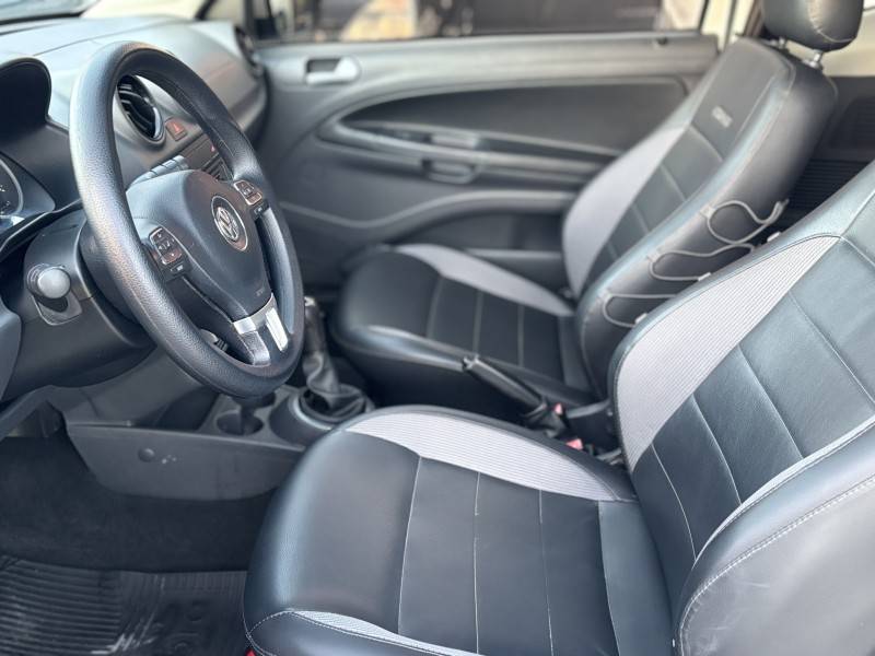 VOLKSWAGEN - SAVEIRO - 2013/2013 - Branca - R$ 55.900,00