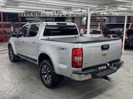 CHEVROLET - S10 - 2017/2018 - Prata - R$ 159.900,00