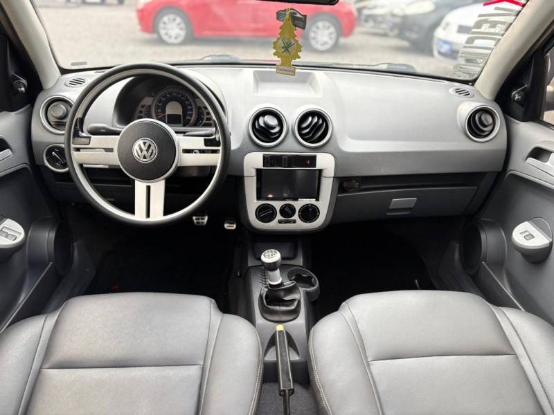 VOLKSWAGEN - SAVEIRO - 2009/2009 - Preta - R$ 49.900,00