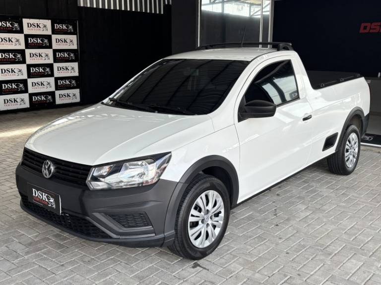 VOLKSWAGEN - SAVEIRO - 2021/2022 - Branca - R$ 64.900,00