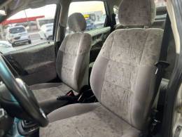 CHEVROLET - VECTRA - 2005/2005 - Prata - R$ 32.900,00