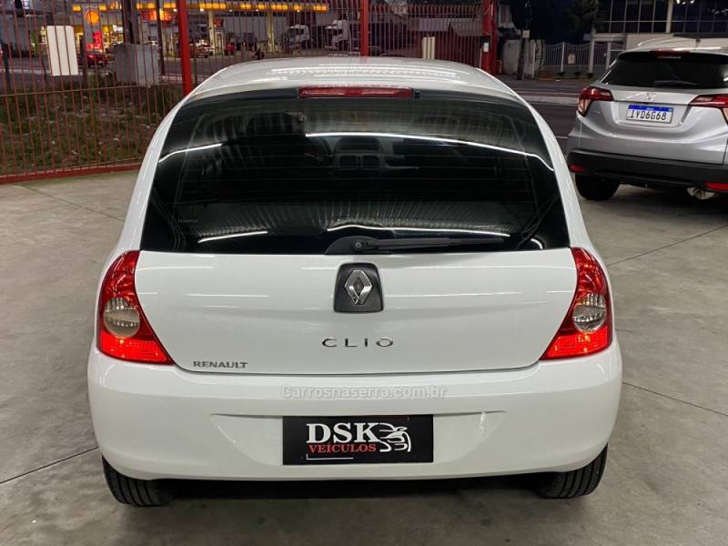 RENAULT - CLIO - 2012/2012 - Branca - R$ 25.900,00