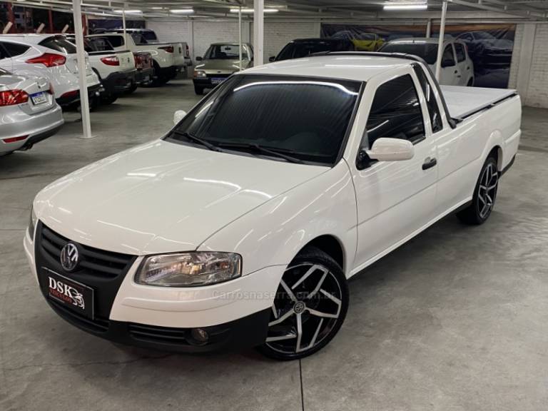 VOLKSWAGEN - SAVEIRO - 2009/2009 - Branca - R$ 33.900,00