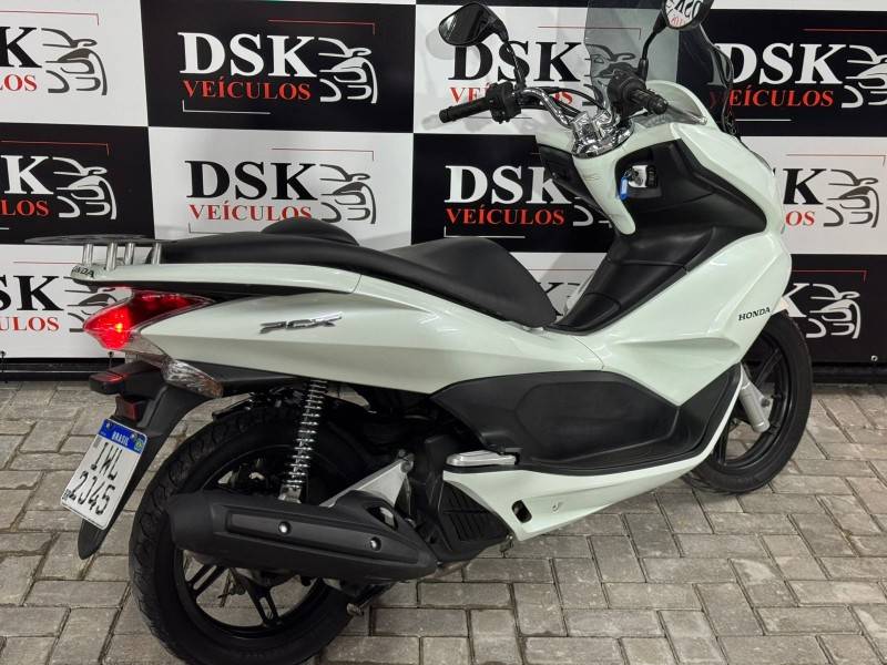 HONDA - PCX - 2015/2015 - Branca - R$ 12.900,00