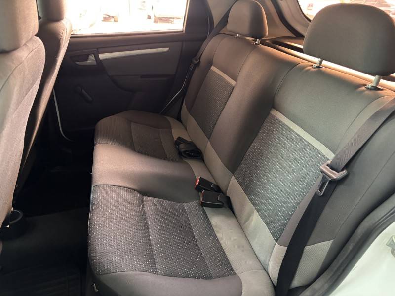 CHEVROLET - CELTA - 2013/2014 - Marrom - Sob Consulta