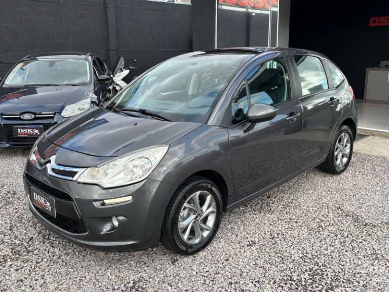 CITROËN - C3 - 2013/2013 - Cinza - R$ 37.900,00