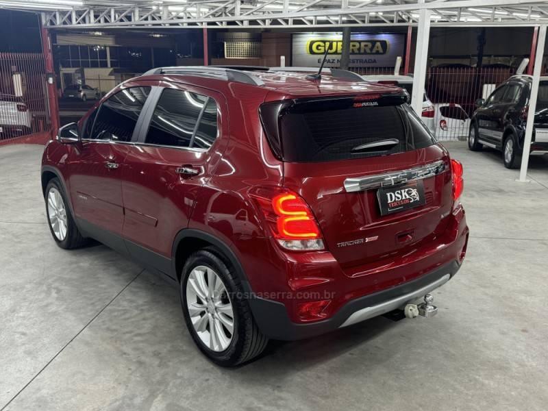 CHEVROLET - TRACKER - 2018/2018 - Vermelha - R$ 93.900,00