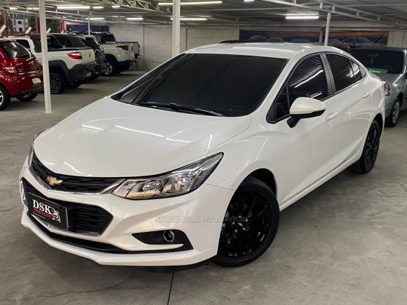 CHEVROLET - CRUZE - 2016/2017 - Branca - R$ 84.900,00